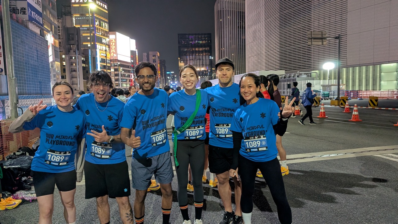 Our Mindful Playground relay team at RUNS:INTO KK